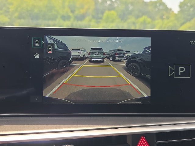 New 2026 Kia Sorento LX FWD image 13