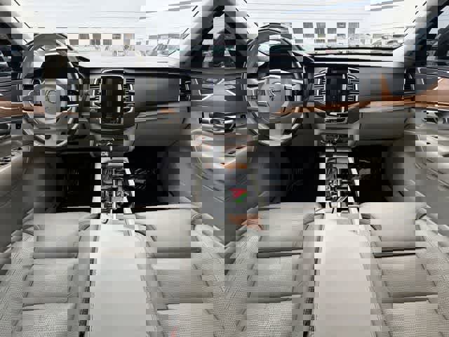 Used 2018 Volvo XC90 T6 Inscription w/ Convenience Package image 21