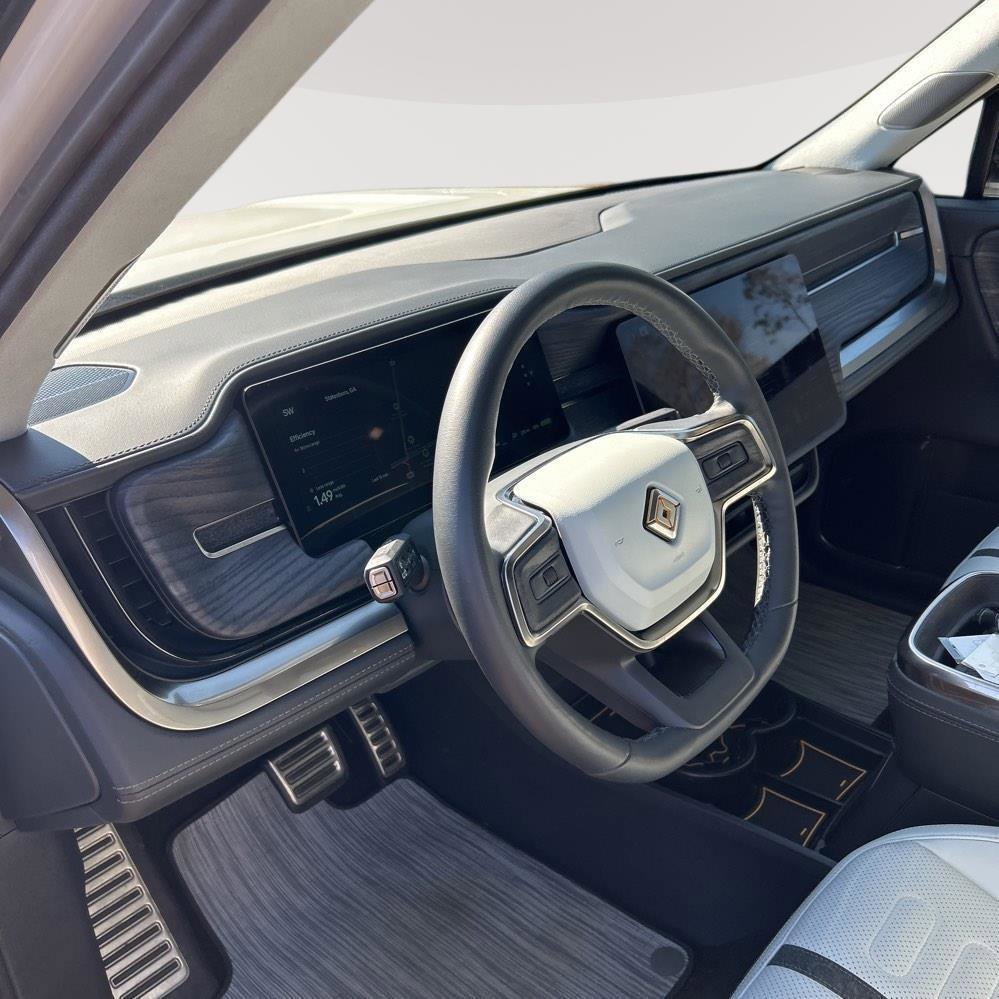 Used 2024 Rivian R1S Adventure image 49