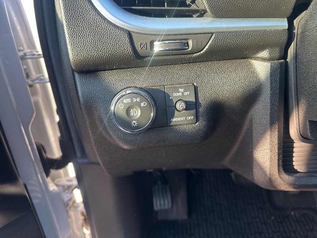 Used 2016 Chevrolet Traverse LT image 29