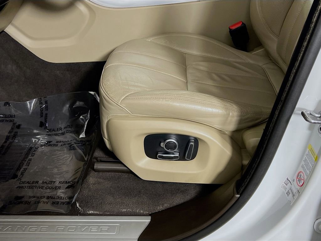 Used 2016 Land Rover Range Rover Sport HSE image 20