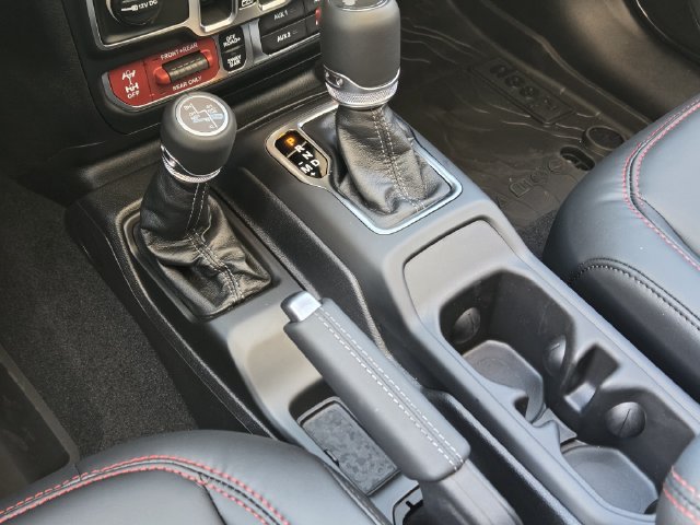 New 2026 Jeep Wrangler Unlimited Rubicon AWD/4WD image 19