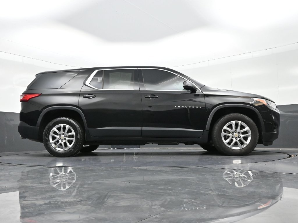 Used 2019 Chevrolet Traverse LS FWD image 28