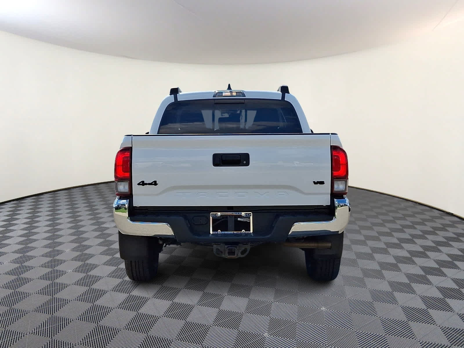 Certified 2023 Toyota Tacoma SR5 w/ SX Package AWD/4WD image 6