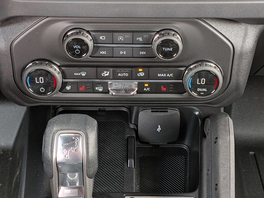 New 2026 Ford Bronco Badlands AWD/4WD image 16