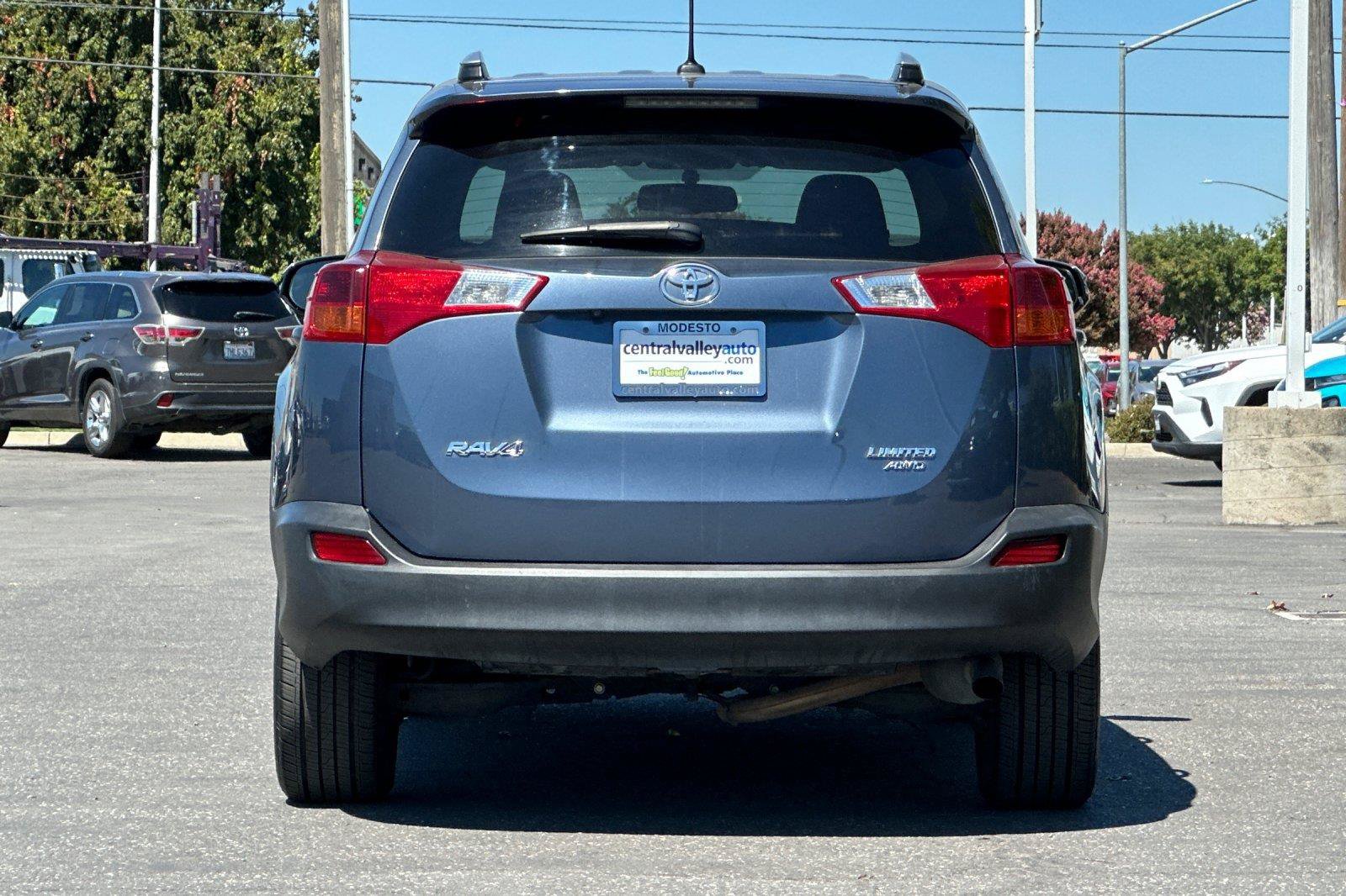 Used 2013 Toyota RAV4 Limited AWD/4WD image 4