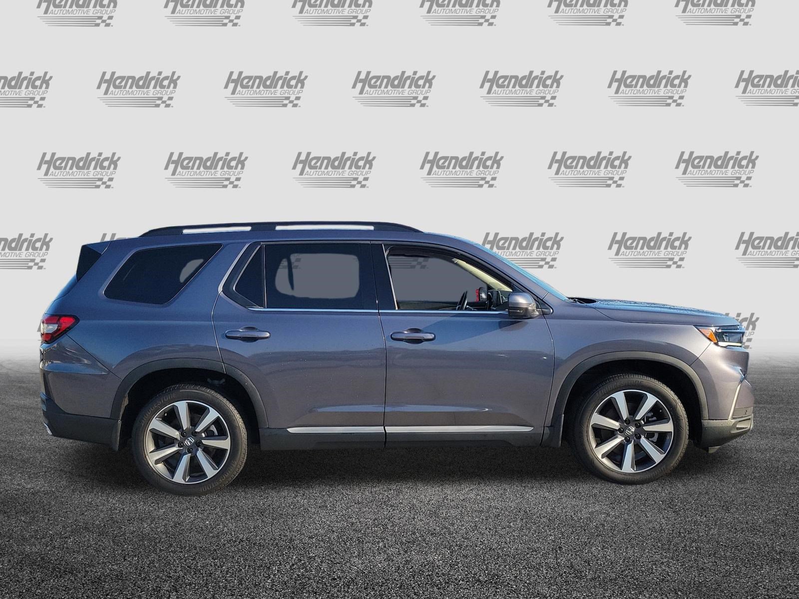 Used 2024 Honda Pilot Elite image 8
