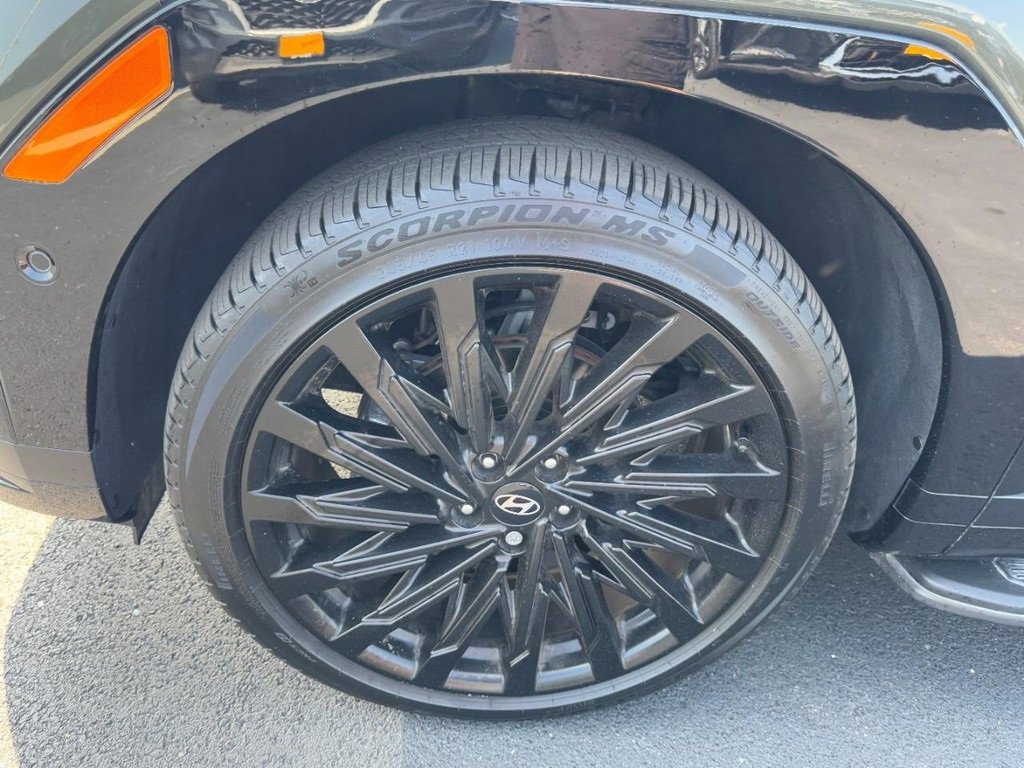 Used 2025 Hyundai Santa Fe Calligraphy image 7