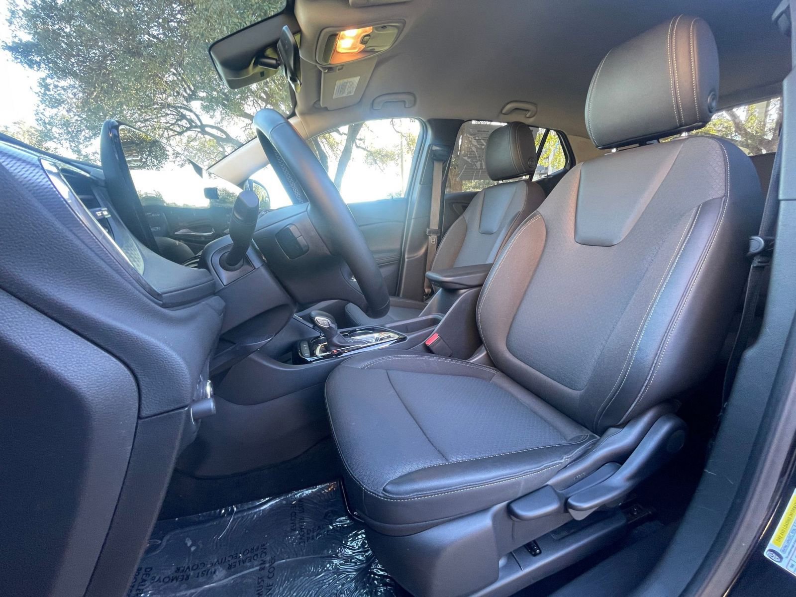 Used 2025 Buick Encore GX Preferred image 30