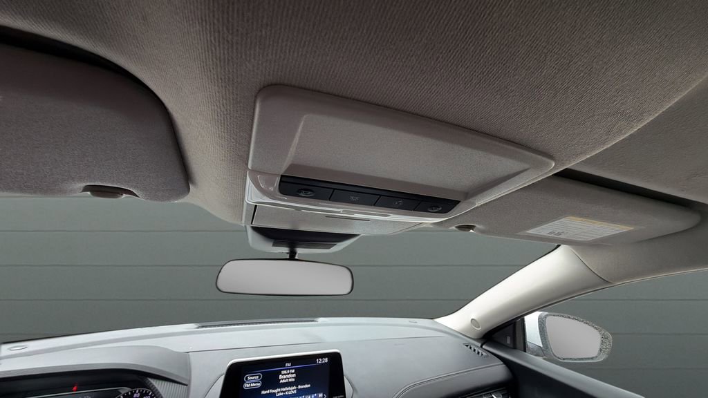 Used 2025 Nissan Sentra SV image 24