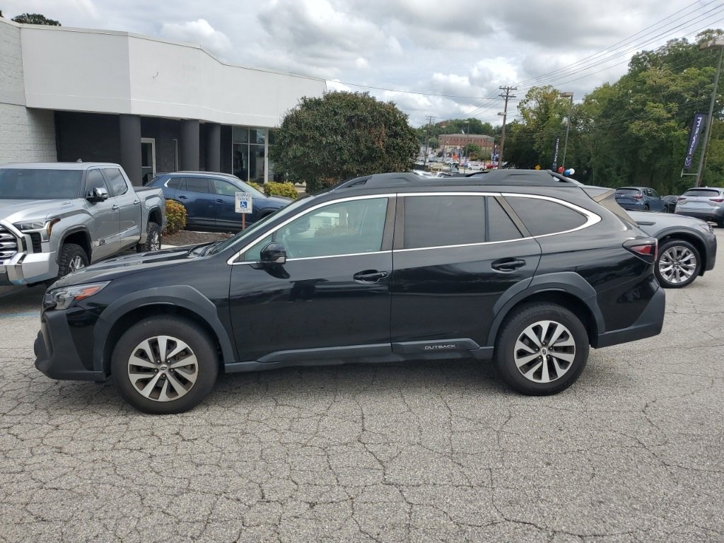 Used 2023 Subaru Outback Premium