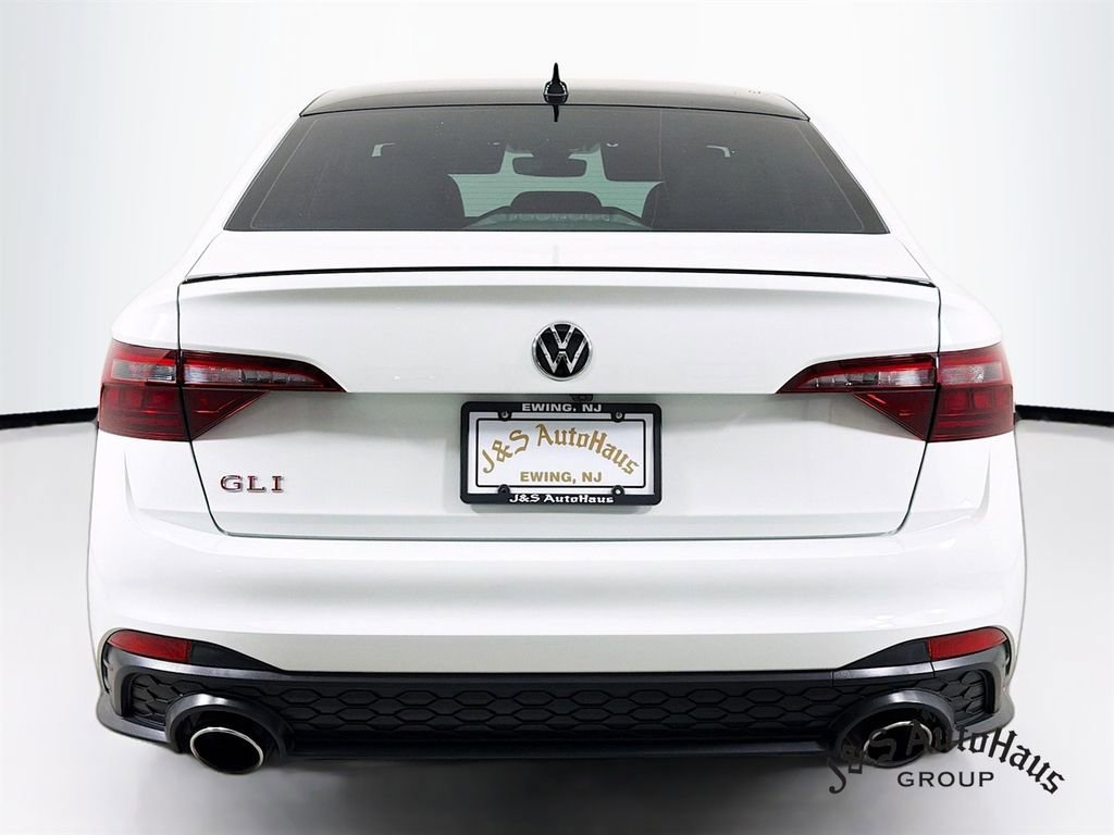 Used 2024 Volkswagen Jetta GLI Autobahn w/ GLI Black Package image 6