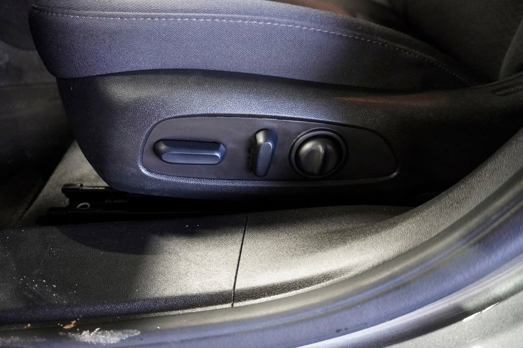 Used 2024 Chevrolet Malibu LT w/ Sport Edition image 13