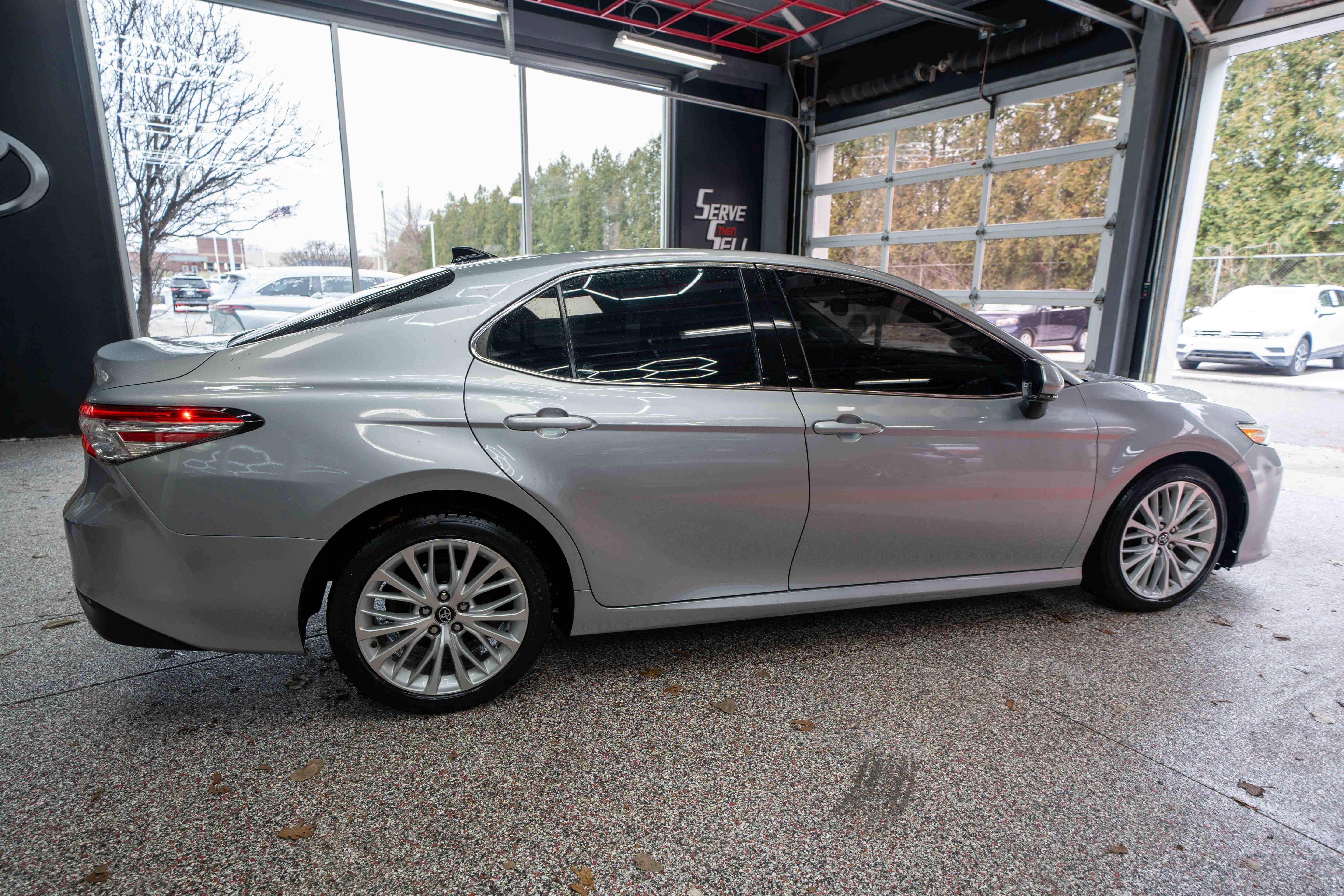 Used 2019 Toyota Camry XLE image 4