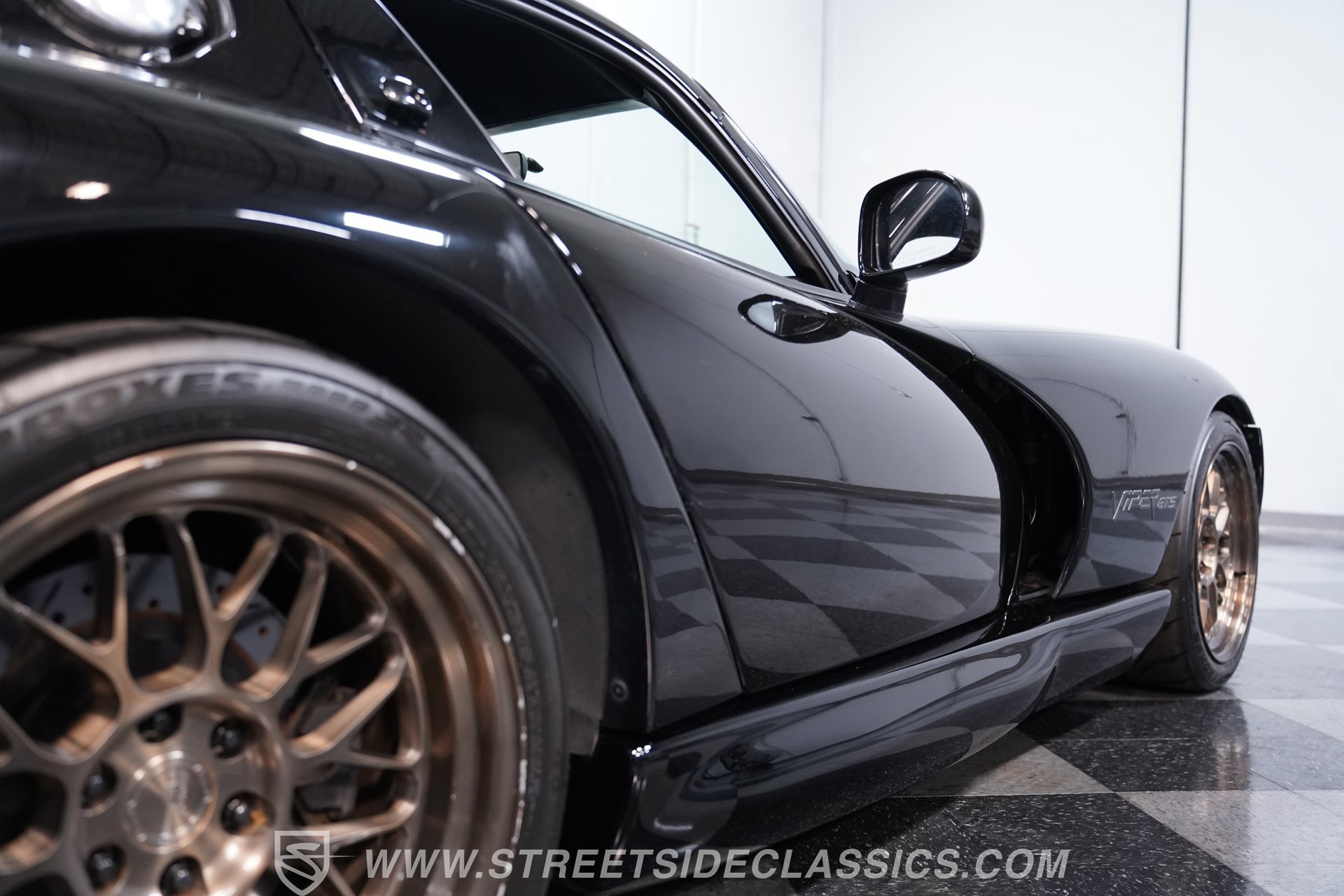 Used 2000 Dodge Viper GTS RWD image 22