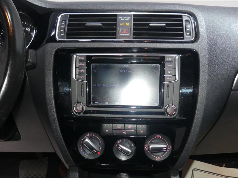 Used 2016 Volkswagen Jetta Sport image 31