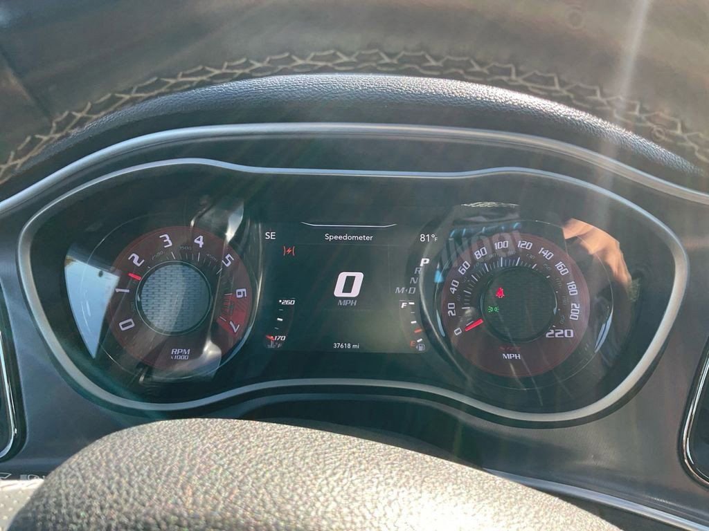 Used 2019 Dodge Challenger SRT Hellcat Redeye image 19