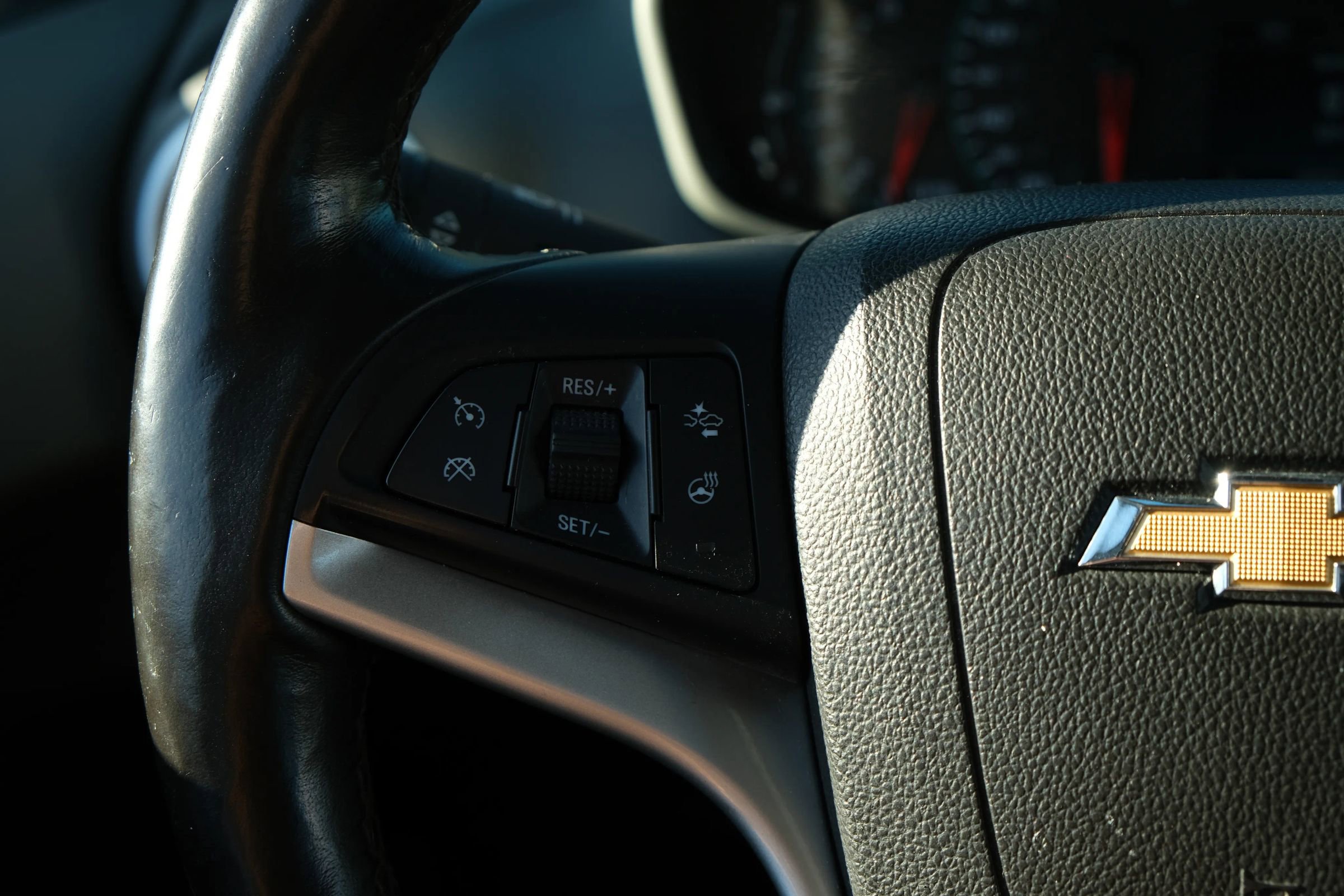 Used 2018 Chevrolet Sonic Premier w/ Driver Confidence Package image 30