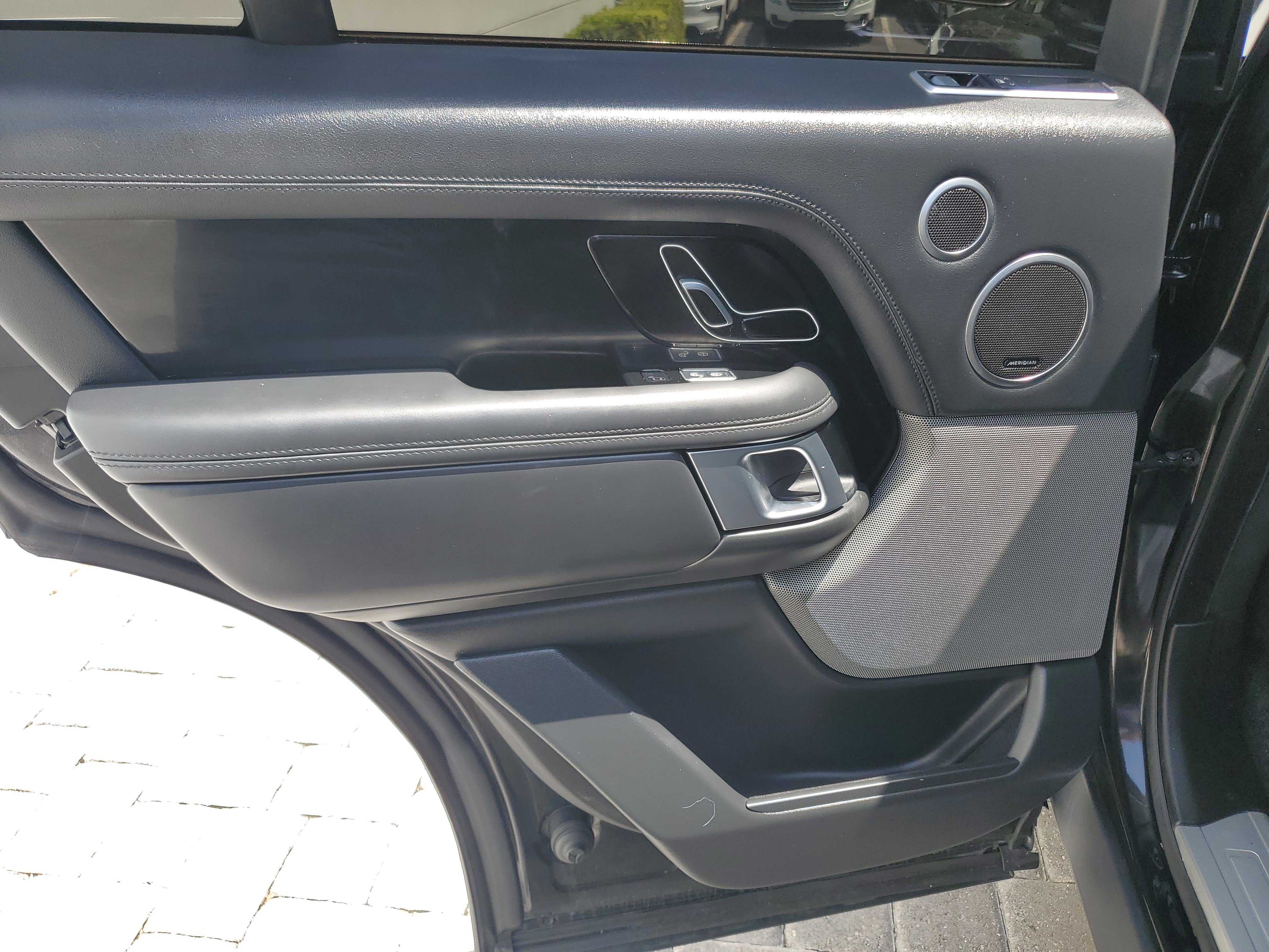 Used 2020 Land Rover Range Rover HSE AWD/4WD image 11