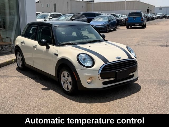 Used 2016 MINI Cooper 4-Door Hardtop FWD image 6