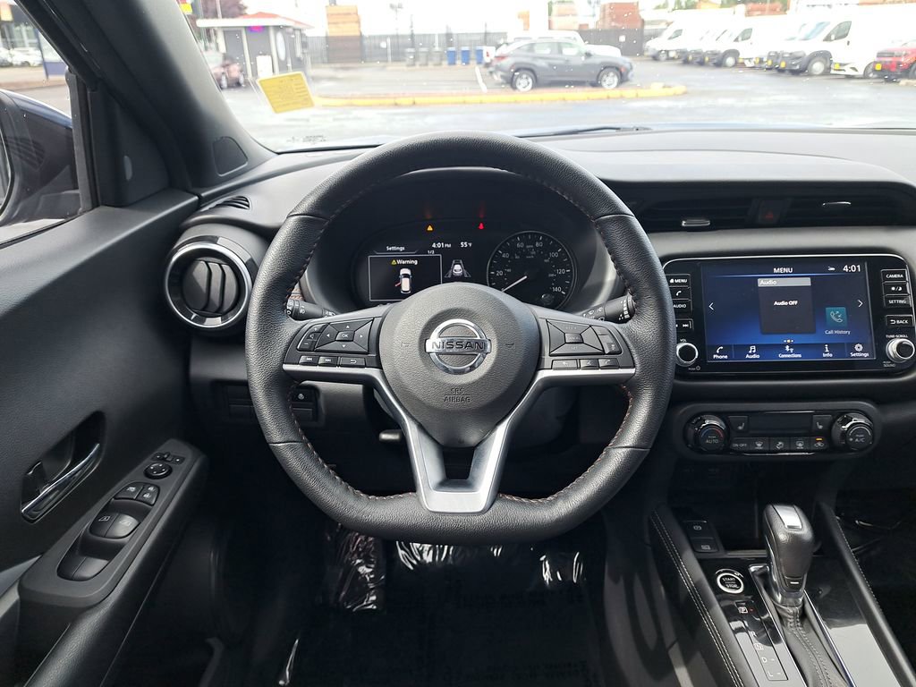 Used 2021 Nissan Kicks SR w/ SR Premium Package FWD image 22
