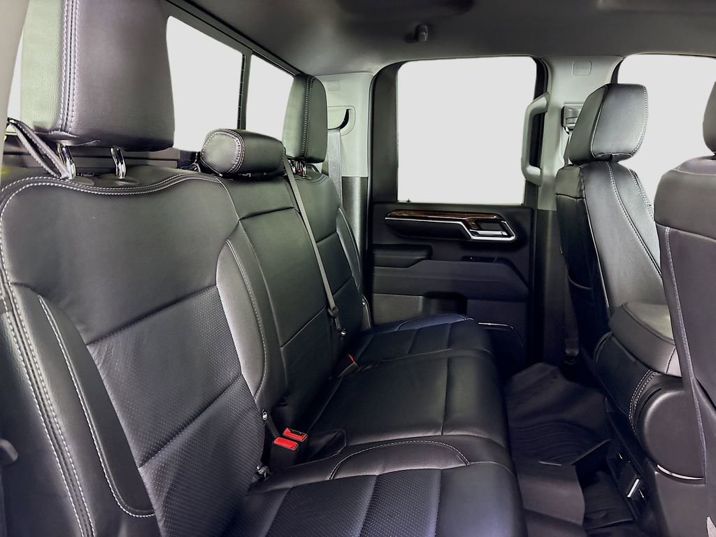 Used 2025 GMC Sierra 2500 SLE w/ SLE Value Package; image 33