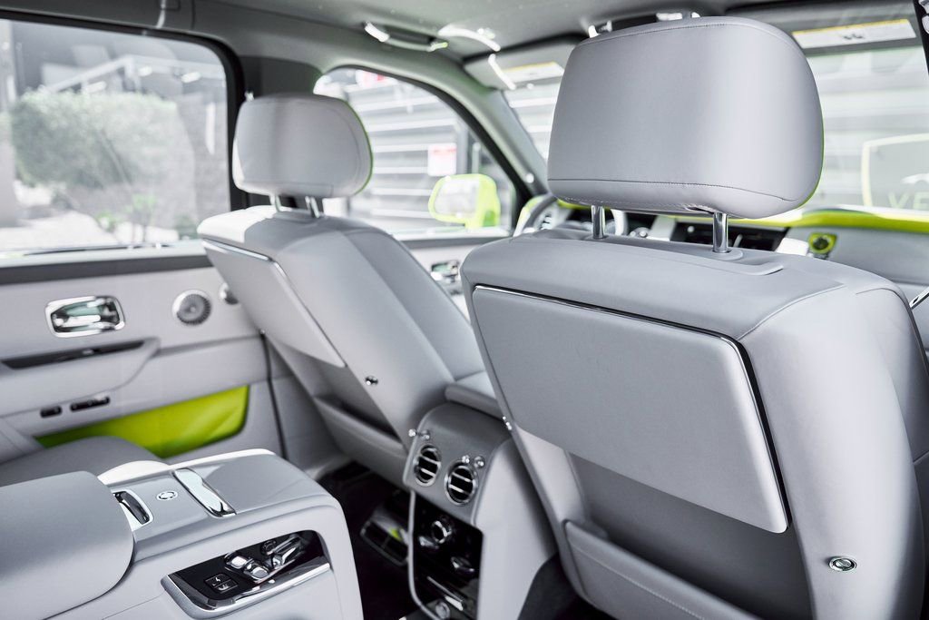 Used 2024 Rolls-Royce Cullinan image 53