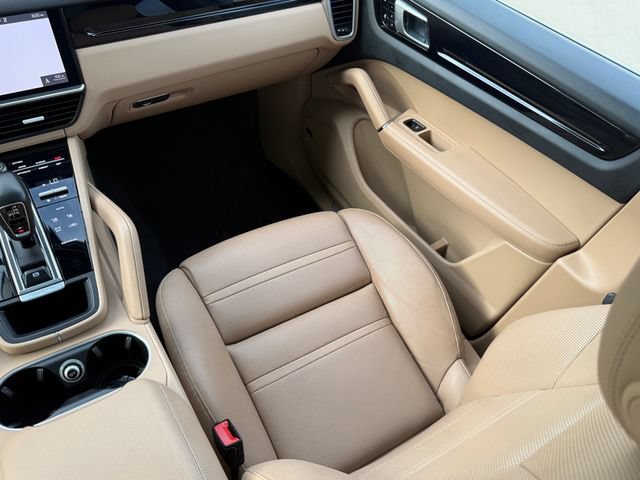 Used 2019 Porsche Cayenne AWD/4WD image 26