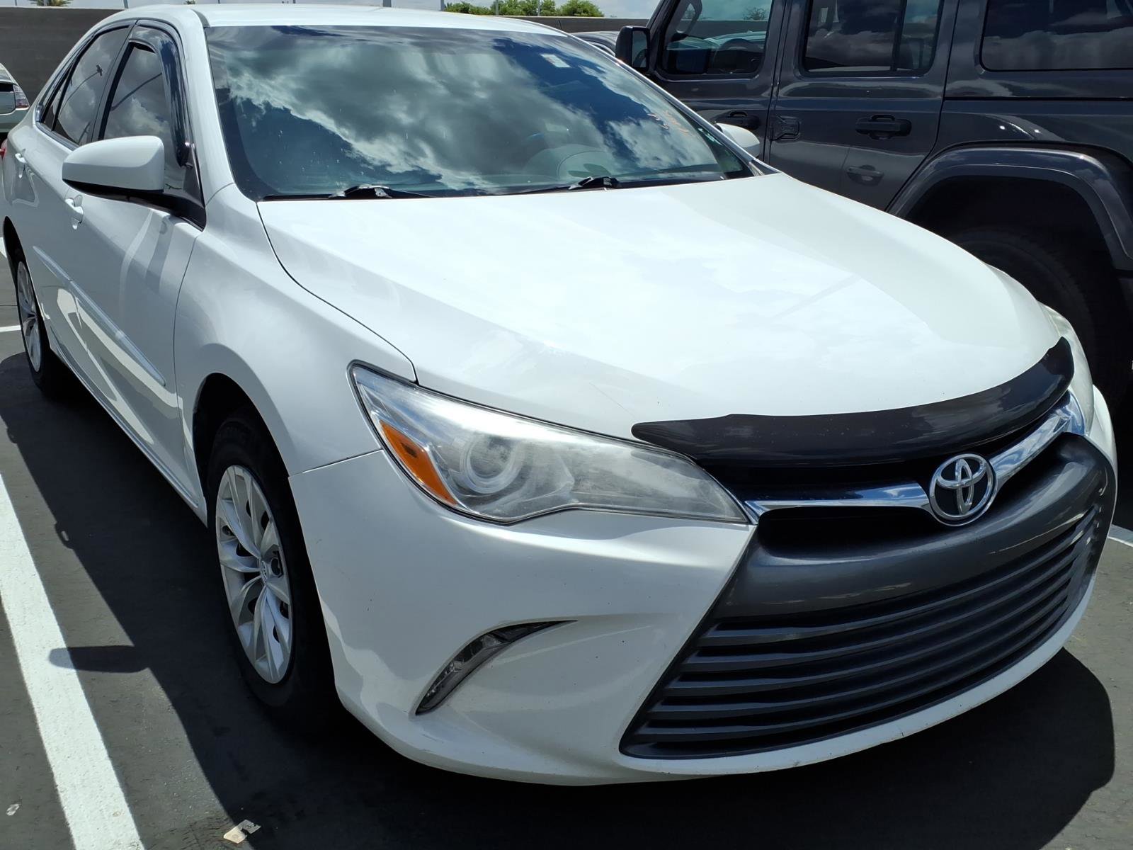 Used 2017 Toyota Camry LE w/ Protection Package (Q2) FWD image 2