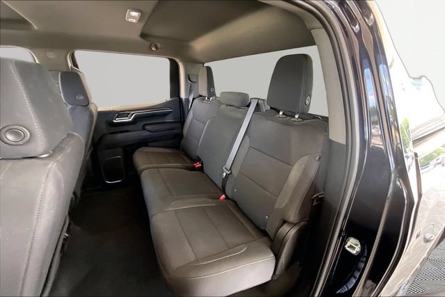 Used 2023 Chevrolet Silverado 1500 LT AWD/4WD image 16