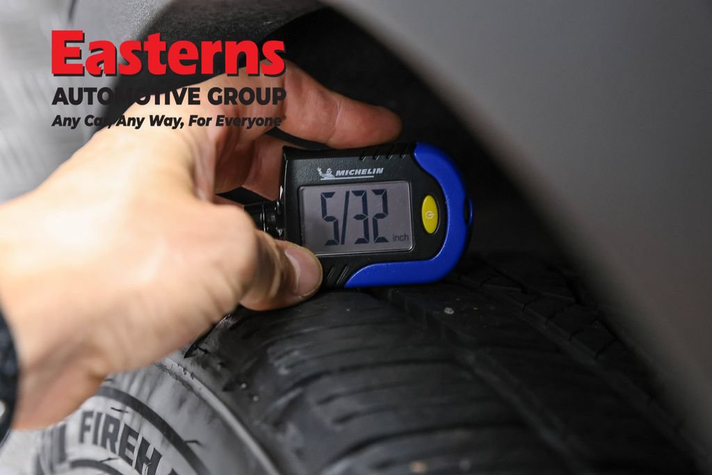 Used 2022 Volvo XC40 T5 Momentum AWD/4WD image 26