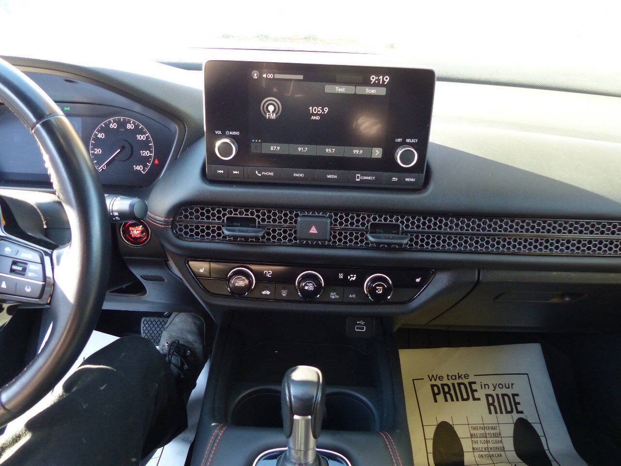 Used 2025 Honda HR-V Sport image 27