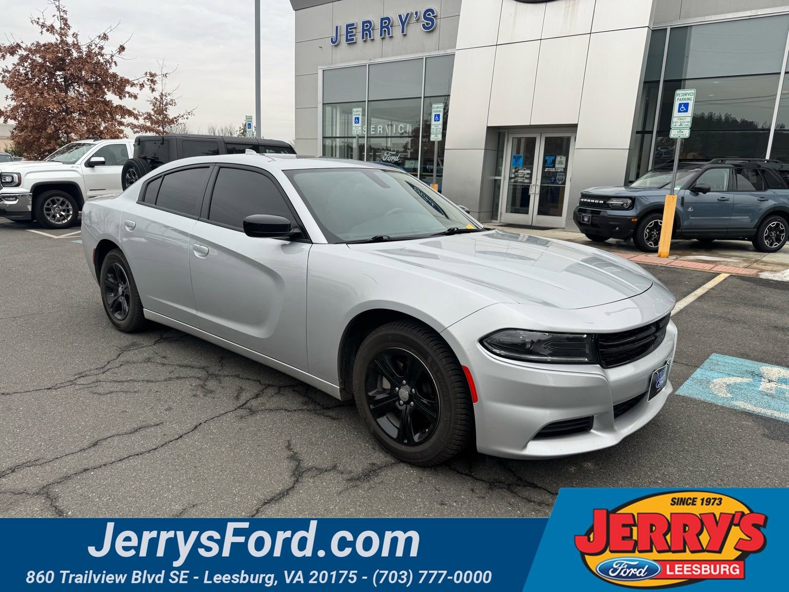 Used 2023 Dodge Charger SXT w/ Cold Weather Package image 1