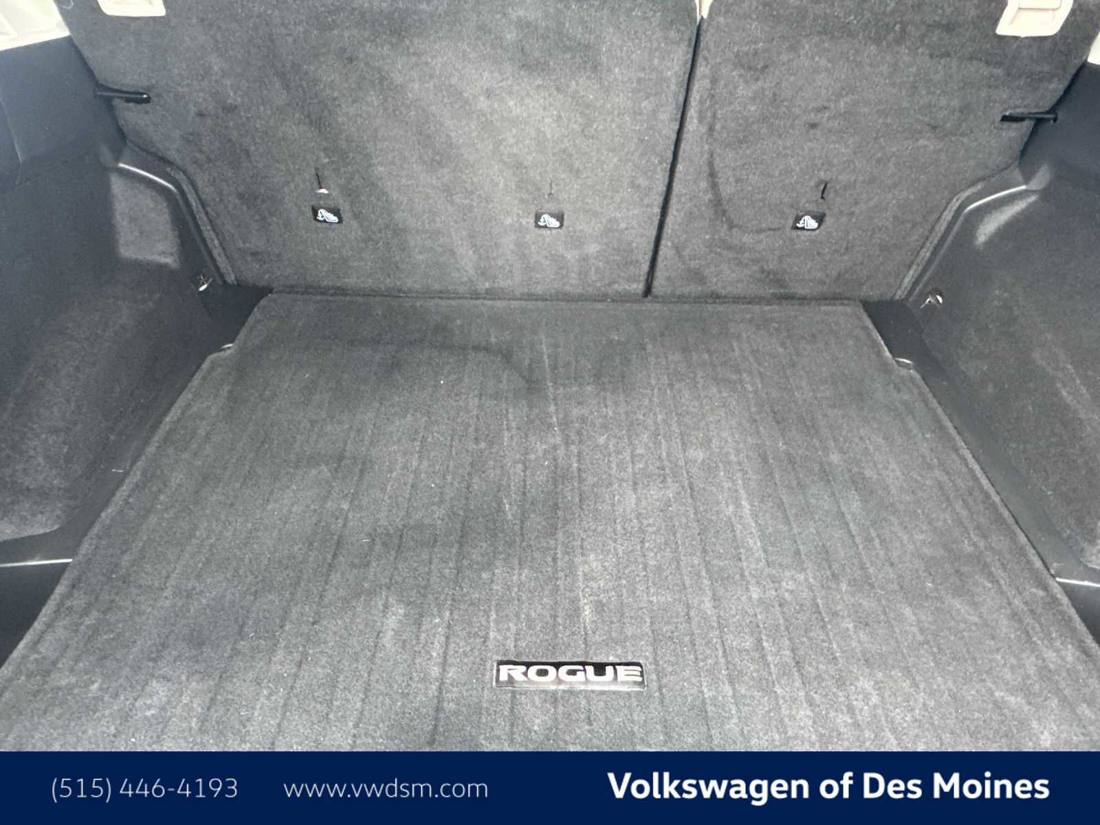 Used 2025 Nissan Rogue SV image 19