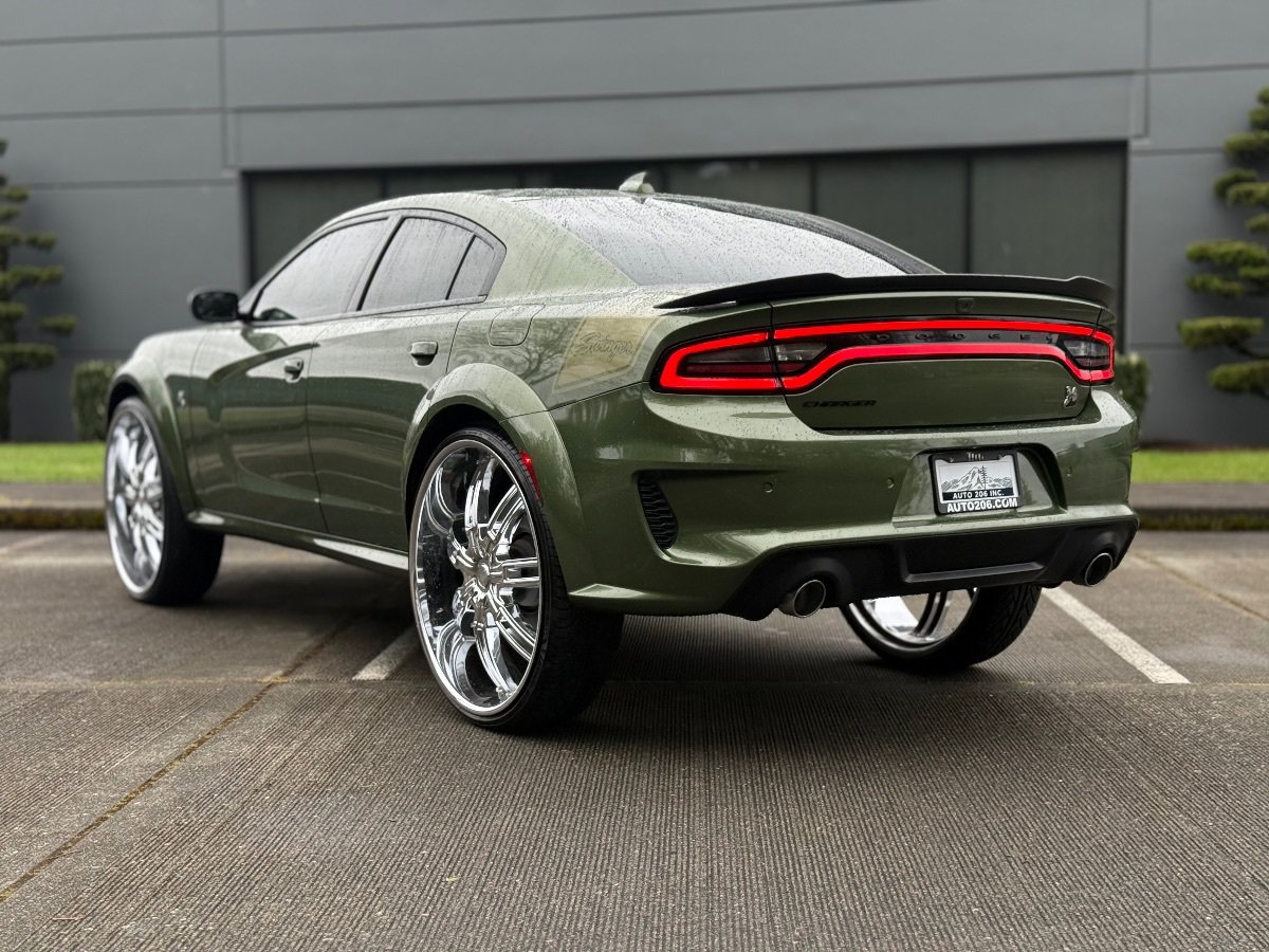 Used 2023 Dodge Charger Scat Pack RWD image 5
