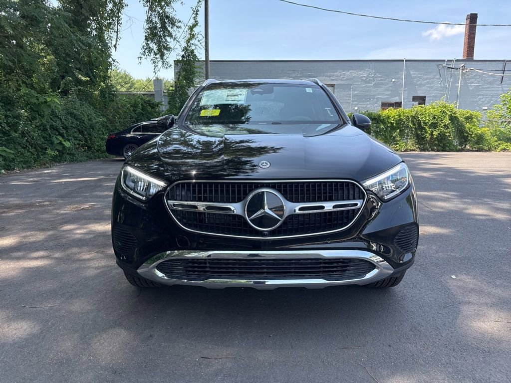 New 2025 Mercedes-Benz GLC 300 4MATIC image 2