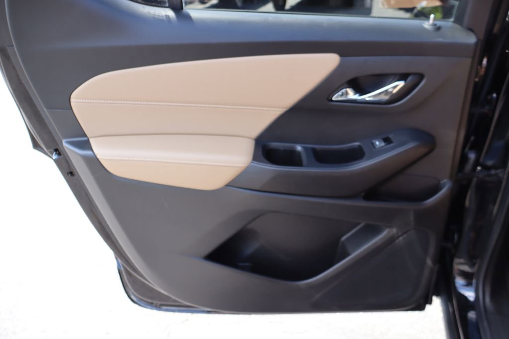 Used 2022 Chevrolet Traverse Premier AWD/4WD image 34