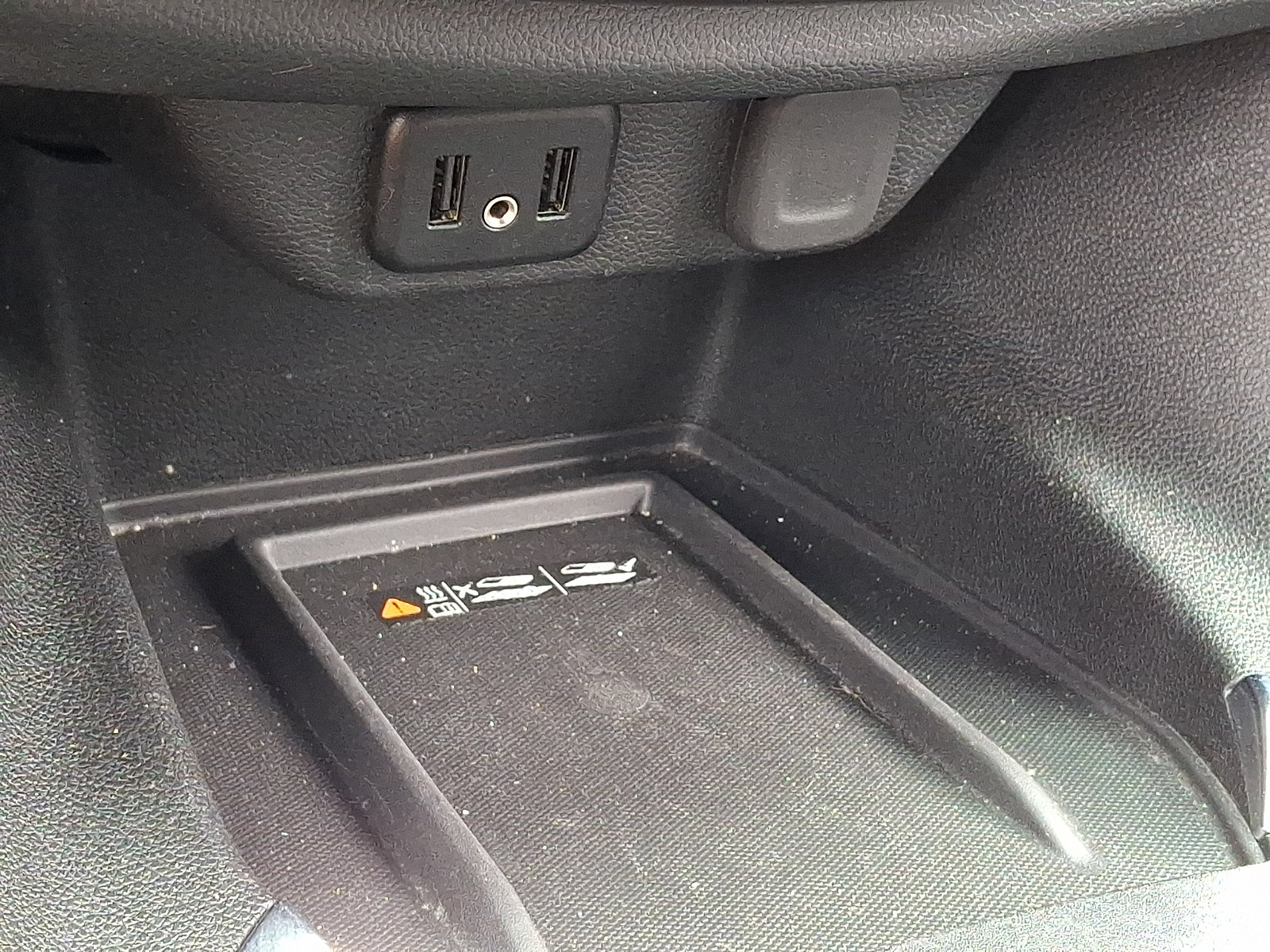 Used 2023 Chevrolet Traverse LT FWD image 32