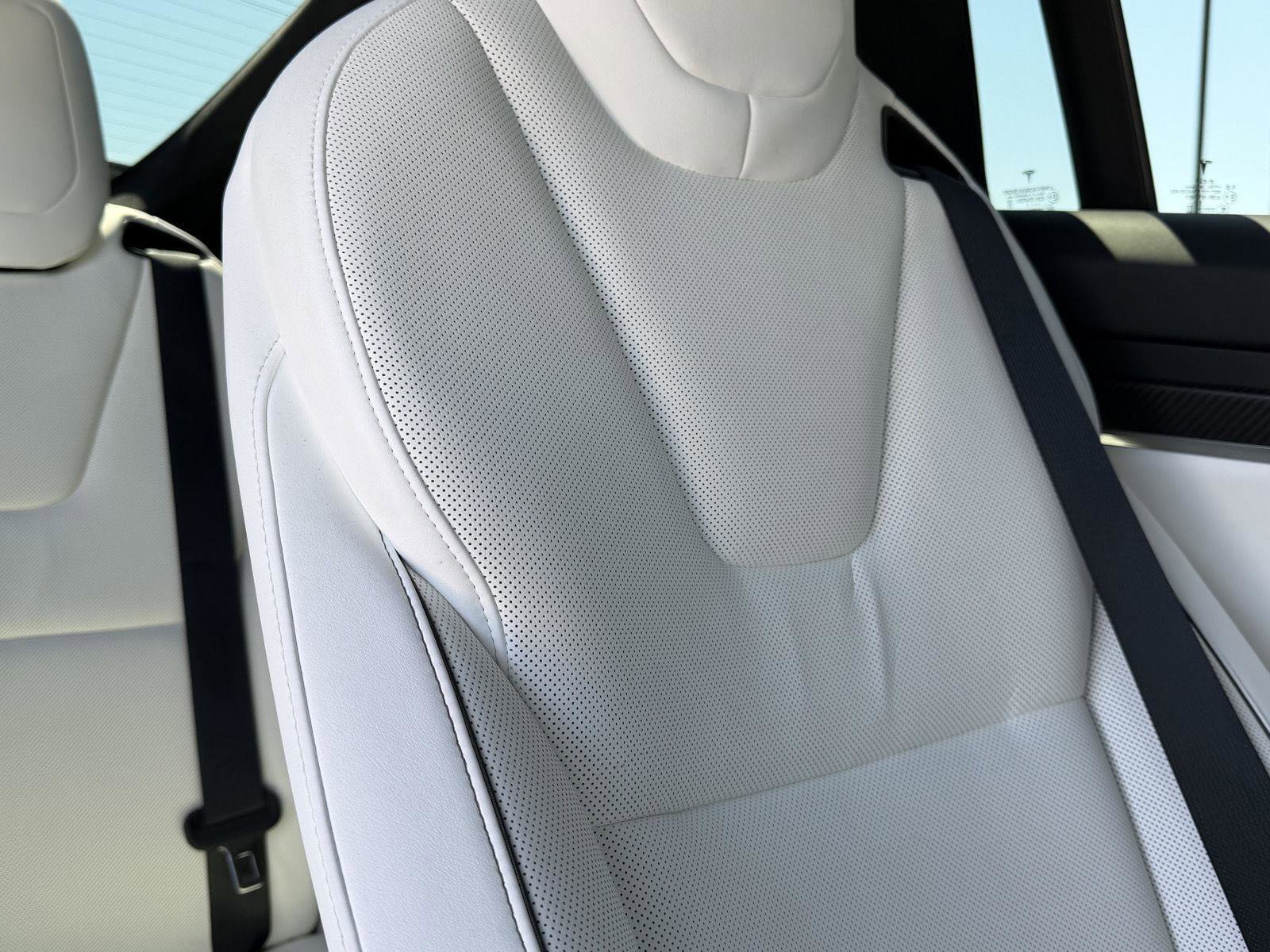 Used 2022 Tesla Model X Plaid image 52