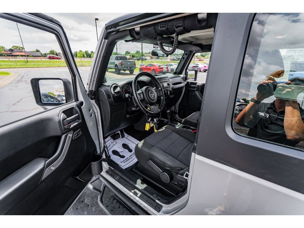 Used 2011 Jeep Wrangler Sport AWD/4WD image 8