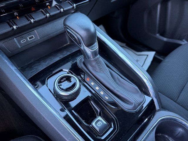 Used 2023 GMC Canyon Elevation w/ Convenience Package image 26