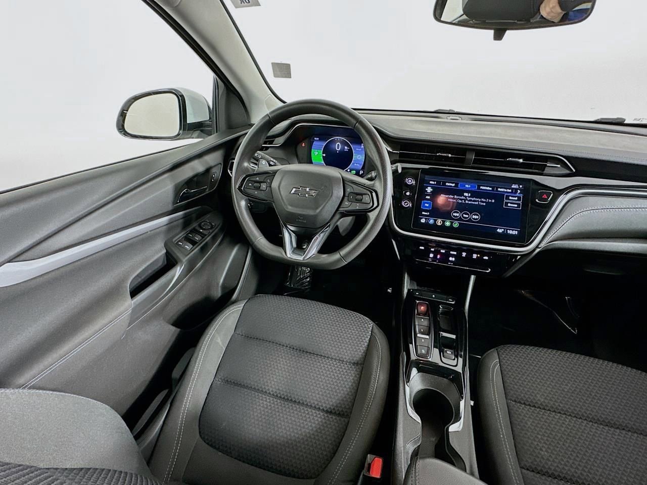 Used 2023 Chevrolet Bolt EUV LT FWD image 11