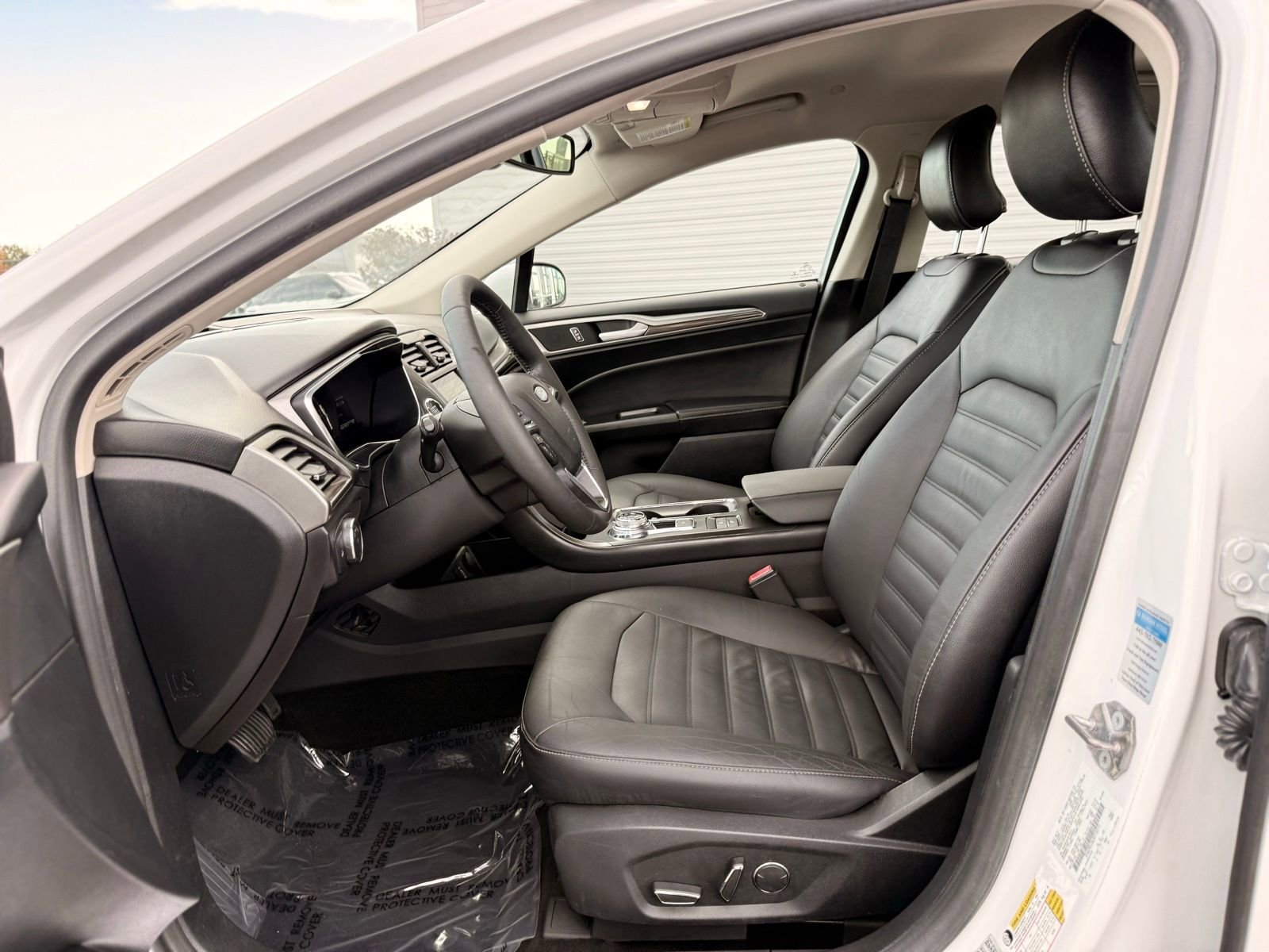 Used 2018 Ford Fusion SE w/ Equipment Group 602A image 11