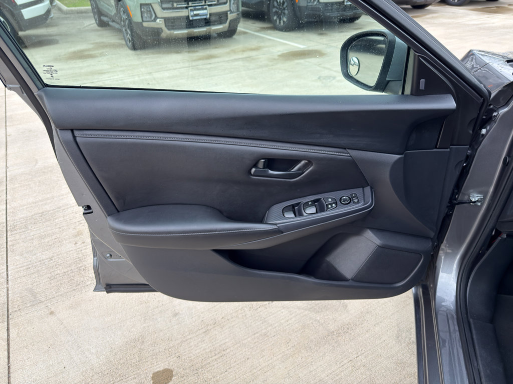 Used 2024 Nissan Sentra S image 9