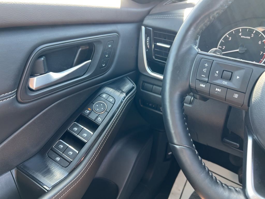 Used 2023 Nissan Rogue SL AWD/4WD image 20