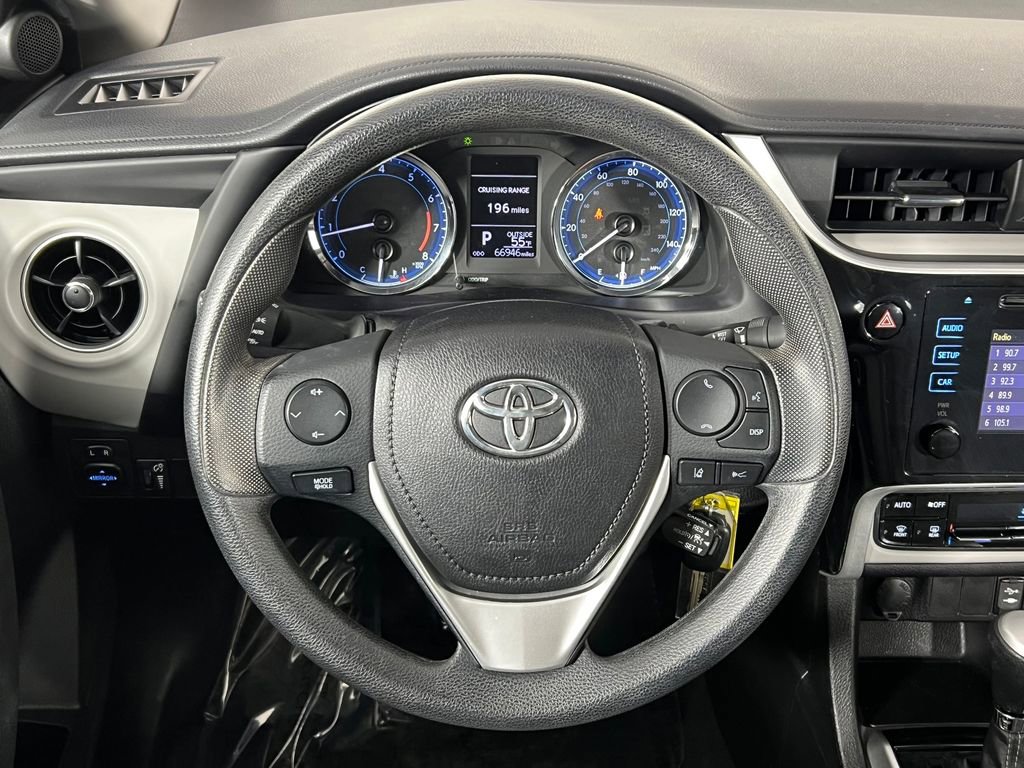 Used 2019 Toyota Corolla LE image 7