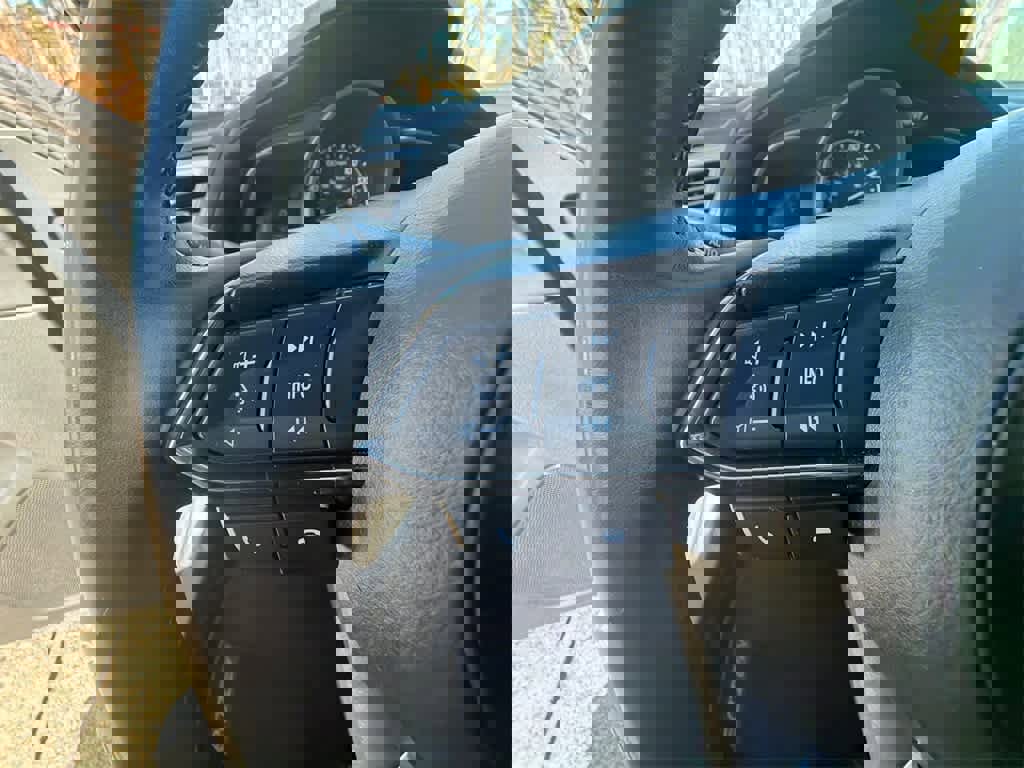 Used 2017 MAZDA MAZDA3 Touring image 22