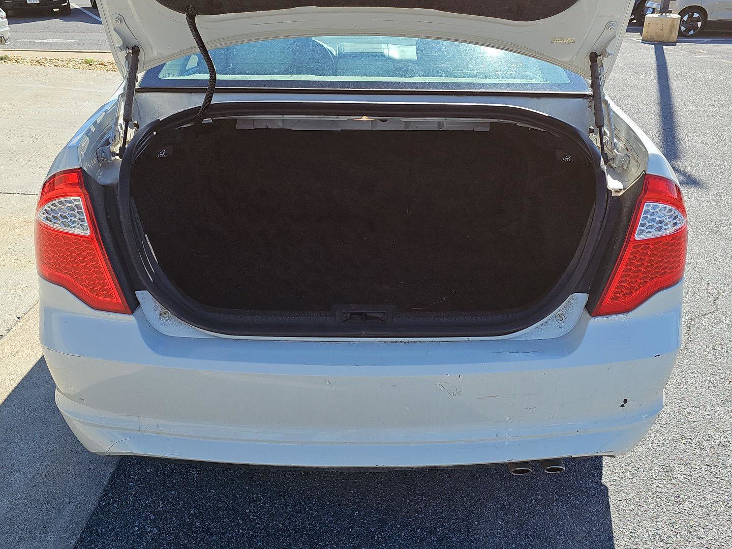 Used 2012 Ford Fusion SE image 13