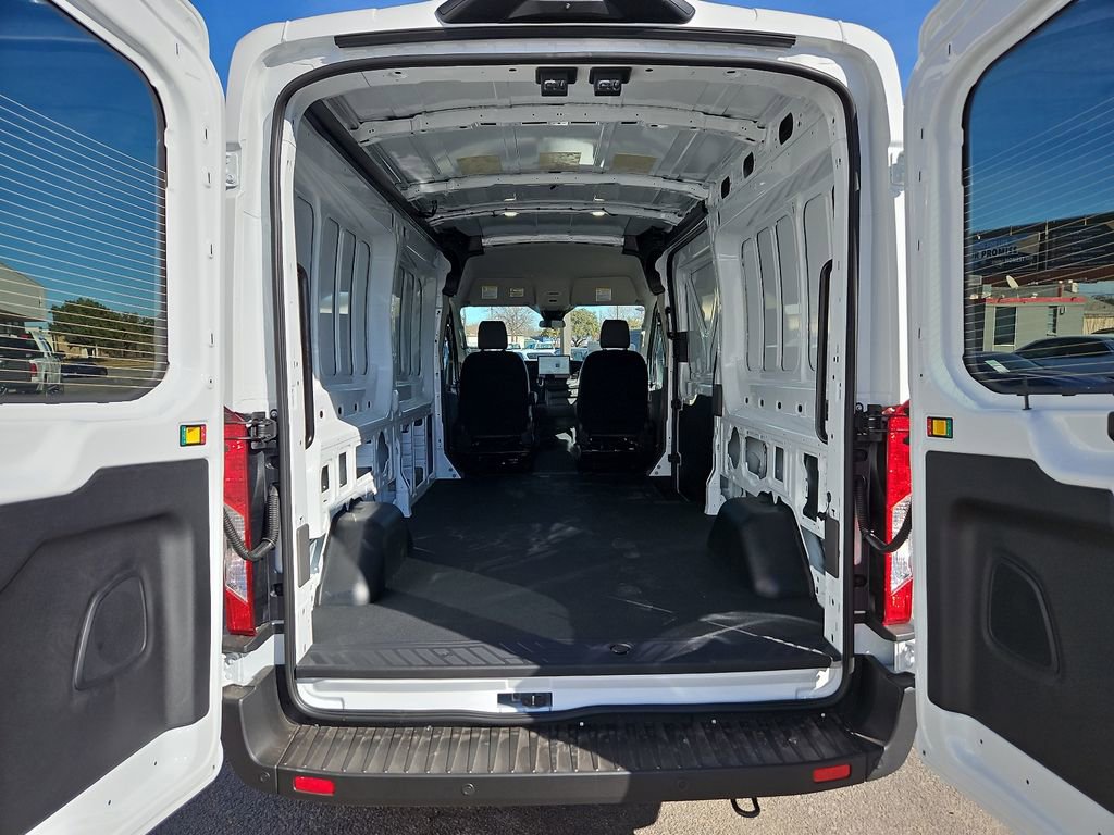 New 2026 Ford Transit 250 148 Medium Roof RWD image 18
