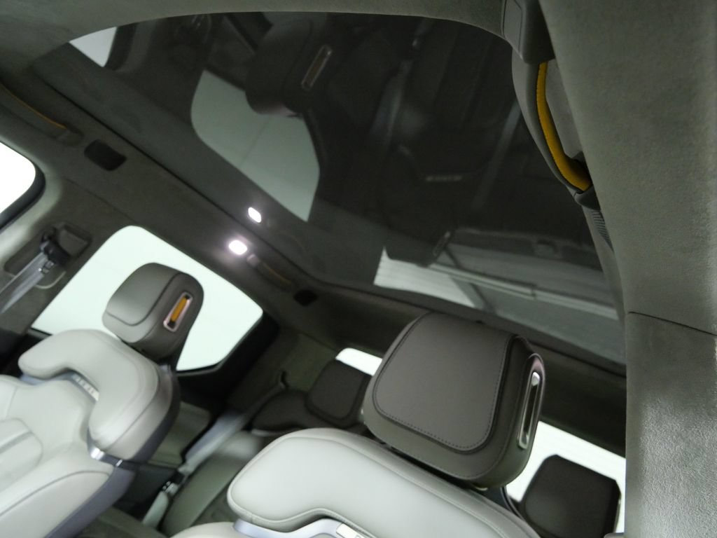 Used 2023 Rivian R1T Adventure Dual AWD/4WD image 13